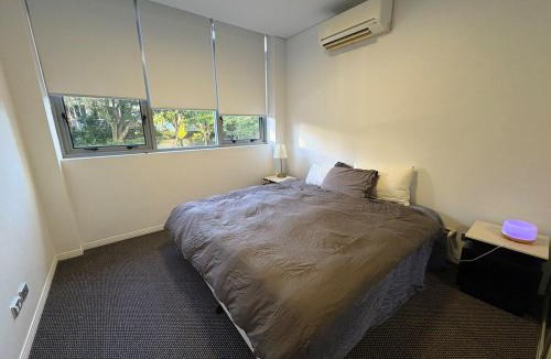 Southport Apartment | Private Bedroom & Bathroom in a Shared Apartment