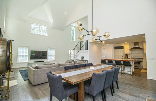 Sagaponack House | Private traditional Sagaponack home with stunning backyard, pool and spa.