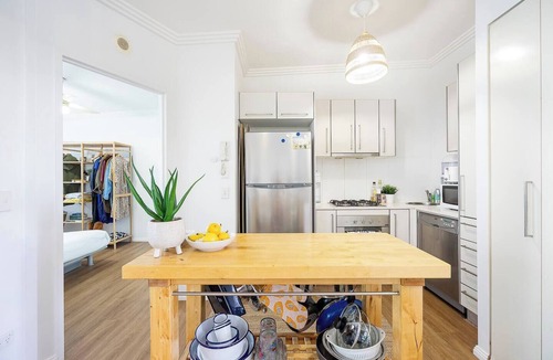 Palm Beach Apartment | Pure Palm Beach Bliss at The Pavilions on Fifth