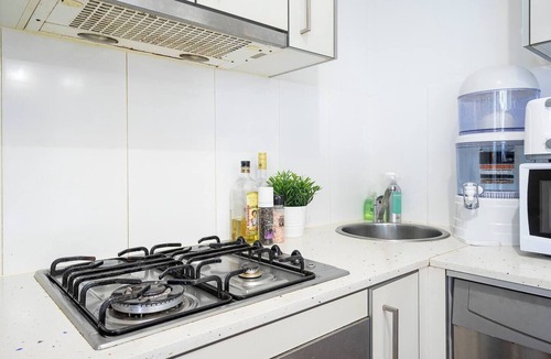 Palm Beach Apartment | Pure Palm Beach Bliss at The Pavilions on Fifth
