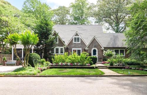 The Pines House | Quiet Pines Escape with Private Pool and BBQ near the Beach