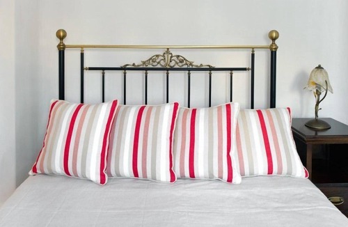 Firostefani Apartment | R 1159 Charon’s Apartment (Maisonette Style) With Break Fast, Sea view & Private Balcony