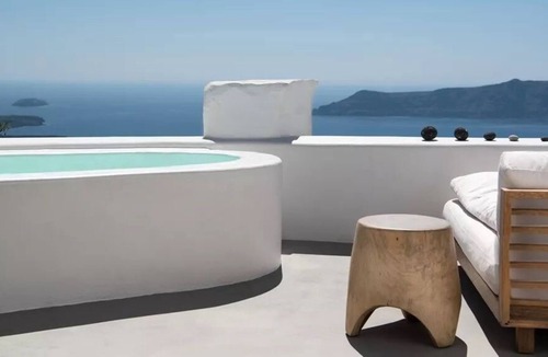 Imerovigli Villa | R 3294 Villa Haruki With External Jacuzzi ,Bath Amenities & Daily Maid Service.