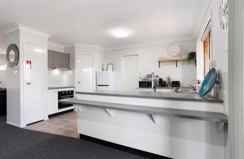 Raceview House | Raceview Retreat