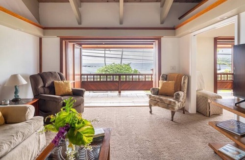 Kahaluu Bay Villa | Reefside Suite at Seaspray Ocean View
