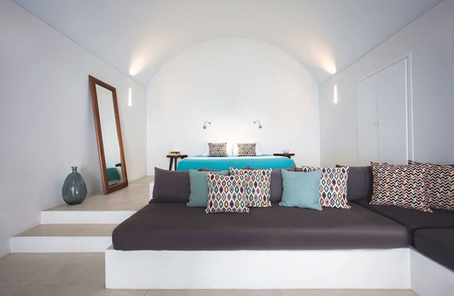 Imerovigli Hotel | Remezzo Villas