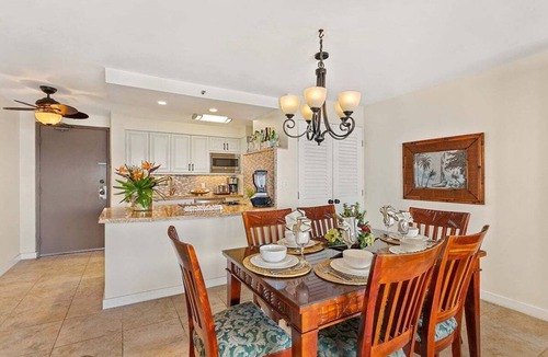 Kahana Condo | Remodeled Maui OceanFront 2BD w Ocean Views Valley Isle 208