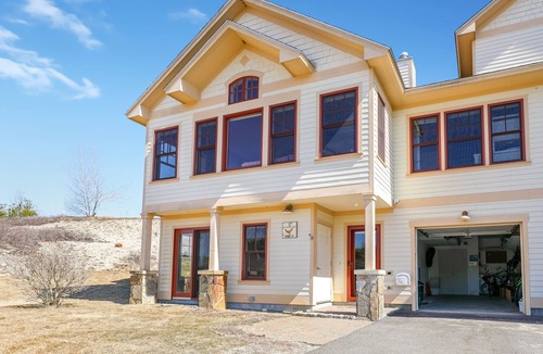 Thornton House | Resort condo close to hiking and river/lake