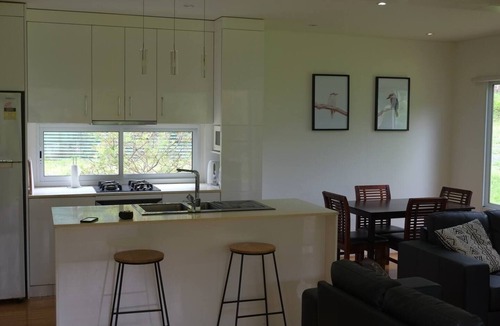 Warrazambil Creek Cabin | Retreat by the creek