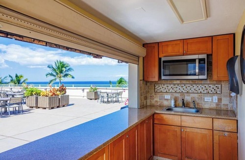 Kihei Condo | Retreat in the Heart of Paradise! Oceanfront Bliss at Royal Mauian 302