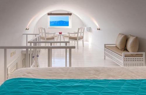Firostefani Apartment | Reverie Santorini Hotel
