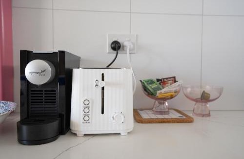 Surfers Paradise Apartment | Riverfront Villa 8 Surfers Paradise with Pool