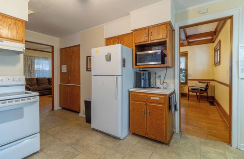 Rochester House | Rochester Roxborough 4BR Extended Stay Plus Open Loft