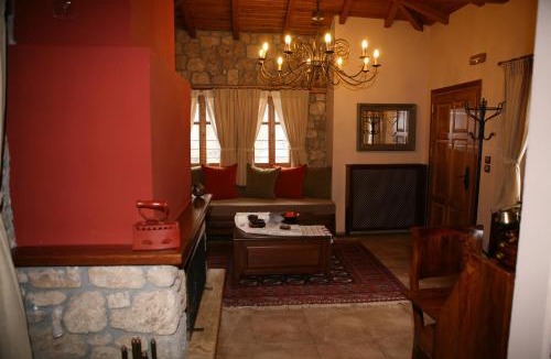 Almopia Apartment | Roes Suites