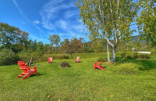 Manchester Center Bed & Breakfast | Room 1, peaceful retreat in Manchester - King bed