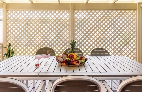 Yamba House | Rosie'S Cottage - Pet-Friendly Coastal Retreat - Holiday Yamba