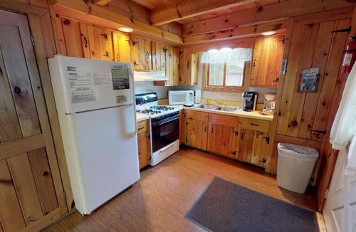 Sabinsville Cottage | Rough Cut Lodge - Beech Cabin