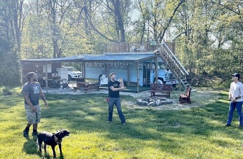 St. Clair House | Rustic Bus Accommodation Perfect for Glamping in Missouri