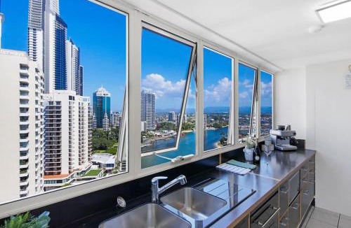 Surfers Paradise Apartment | Salt & Sky Arcade - Sleeps 12