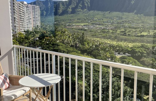 Makaha Apartment | Scenic mountain & ocean views in West Oahu! Fully furnished 2 BR vacation fun!