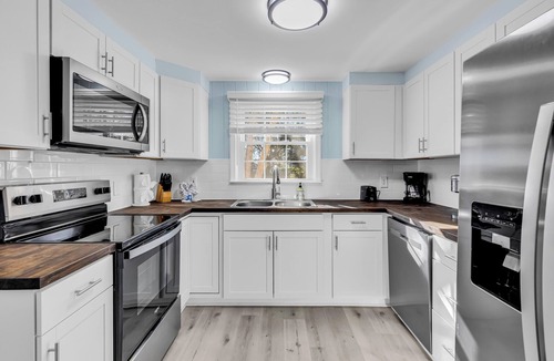 North Myrtle Beach House | Sea Breeze Retreat