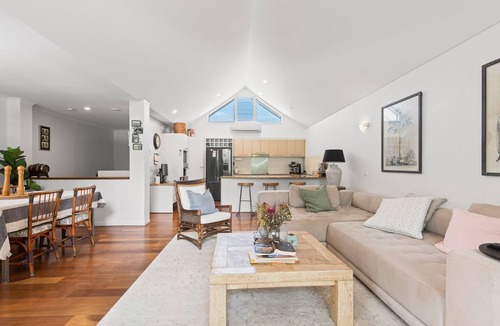 East Ballina House | Seabreeze Escape - A bright and breezy Beachside Townhouse