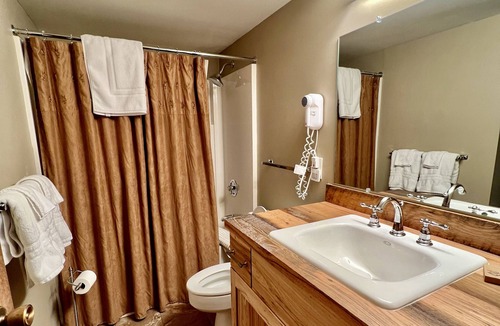 Seven Springs Condo | Seven Springs Mt Villas Condo; Ski, Board, Play and/or Relax; Panoramic Views!