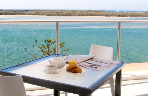 Biggera Waters Apartment | Silvershore Apartments on the Broadwater