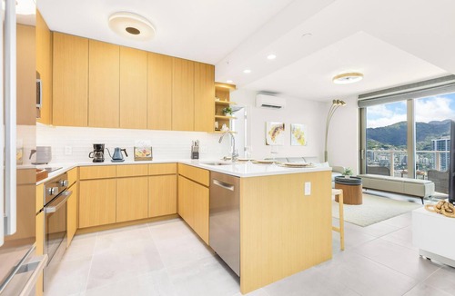 Ala Moana Condo | Sky Ala Moana Luxury Condo Offering MT Views and Top Amenities
