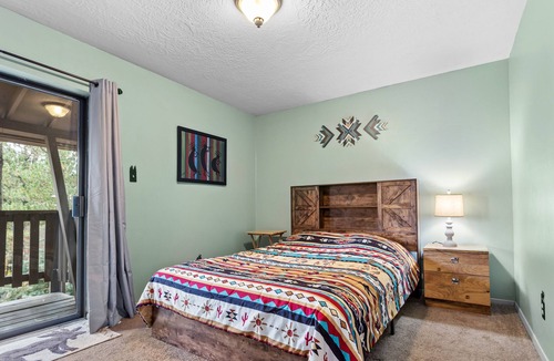 Angel Fire Condo | Snug 2-Bedroom Condo- Walking Distance to Ski Lift