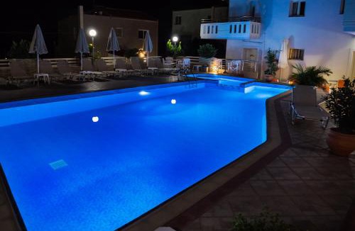Kato Galatas Apartment | Sofia Apartments