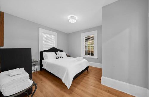 Jefferson Park House | Spacious 3BR 2BA Home with Private Yard