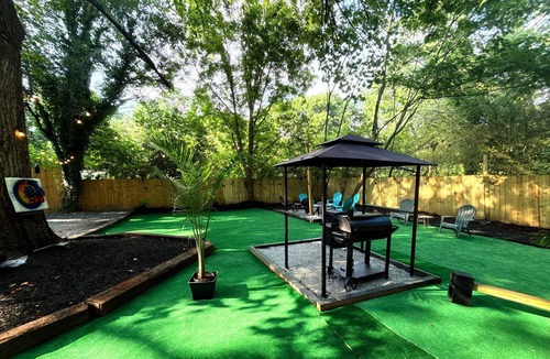 East Point House | Spacious & Comfortable 3BR Home Near ATL Airport, Family-Friendly, Fast Wi-Fi