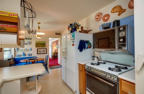 Bel Meade House | Spacious San Antonio Home ~ 5 Mi to Downtown!