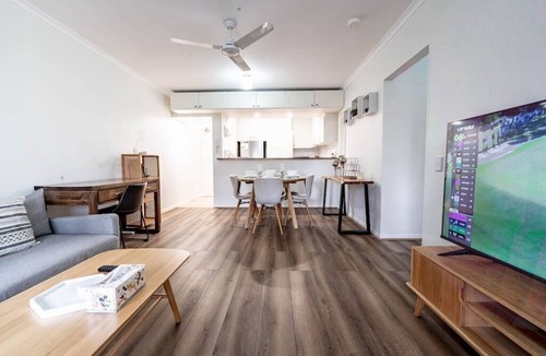St. Lucia Apartment | ST10A Relax in 2B2B Chateau w/balcony near UQ