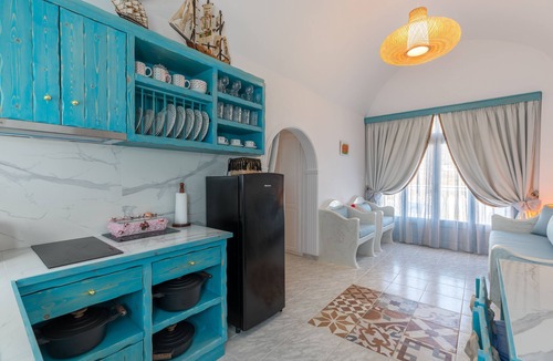 Imerovigli House | Starlight Sunrise