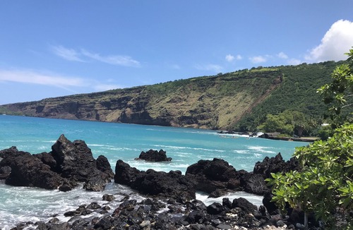 Honaunau-Napoopoo House | Steps to the Ocean at Manini Beach at Kealakekua Bay! Konakays