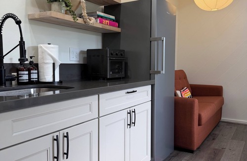 Waialee Apartment | Studio, Sleeps 4, A/C, Kitchen, Beach 5m Drive