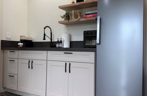 Waialee Apartment | Studio, Sleeps 4, A/C, Kitchen, Beach 5m Drive