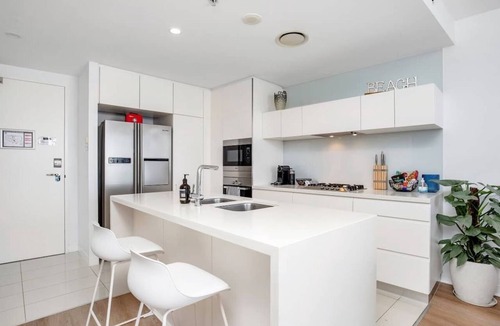 Broadbeach Apartment | Stunning Ocean Views Oracle Level 30 Parking