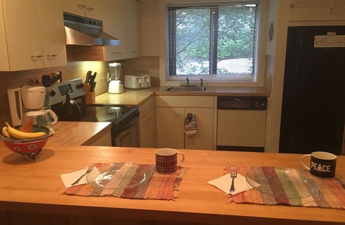 Lincoln House | Summer in the Mountains - 3 bdrm vacation home near White Mtn Nat. Forest