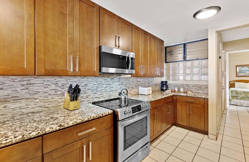 Kahana Condo | Summer Special - $495/night 7/30-9/1 -Oceanfront, Corner 3 bd/2ba-SK 375