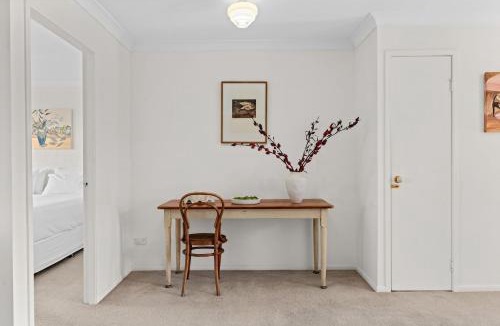 North Creek Apartment | Sun Soaked Lennox Village