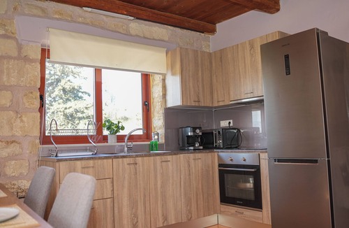 Chania House | SundayMar Stone House