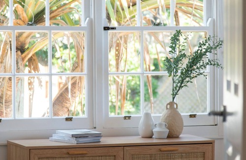 Yamba House | SunDayz Beautiful spacious pet friendly home next to the ocean.