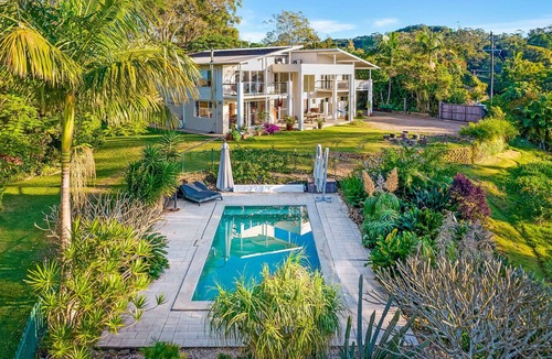 Coorabell House | Sunrise Estate - Beautiful, spacious home - Byron Hinterland
