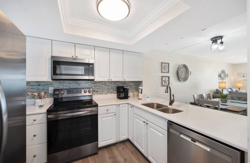 Orange Beach Condo | Sunswept 607 2/2 The Perfect Beach Trip Awaits. Great Rates & Views
