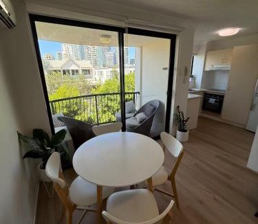 Surfers Paradise Apartment | Superior 1 Bedroom Apartment