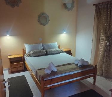 Kompi Apartment | Takis Haikos House two minutes walk to the beach Peroulia