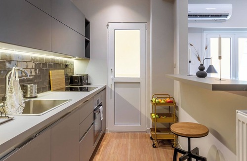 Kypseli Apartment | The Beehive Apartments